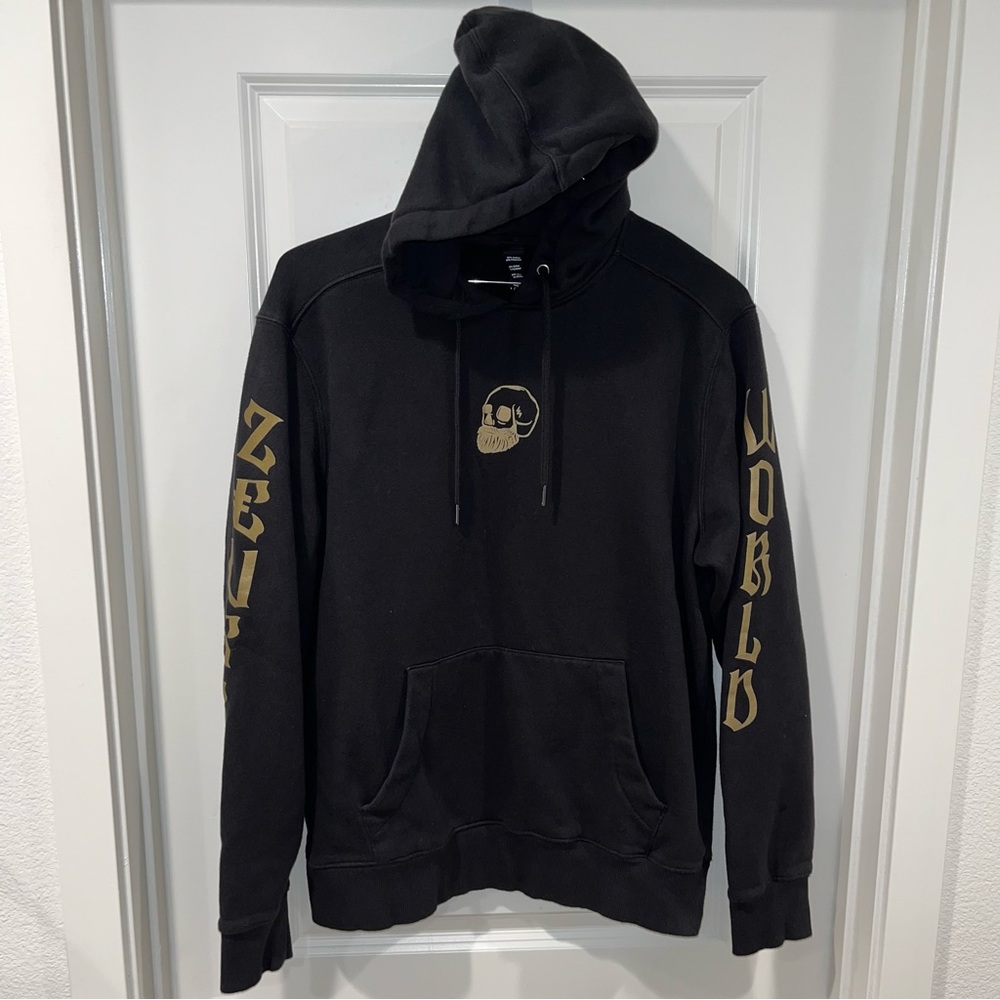 Dist-rict sweatshirt size L unisex black pullover hoodie long sleeve Zeuss world